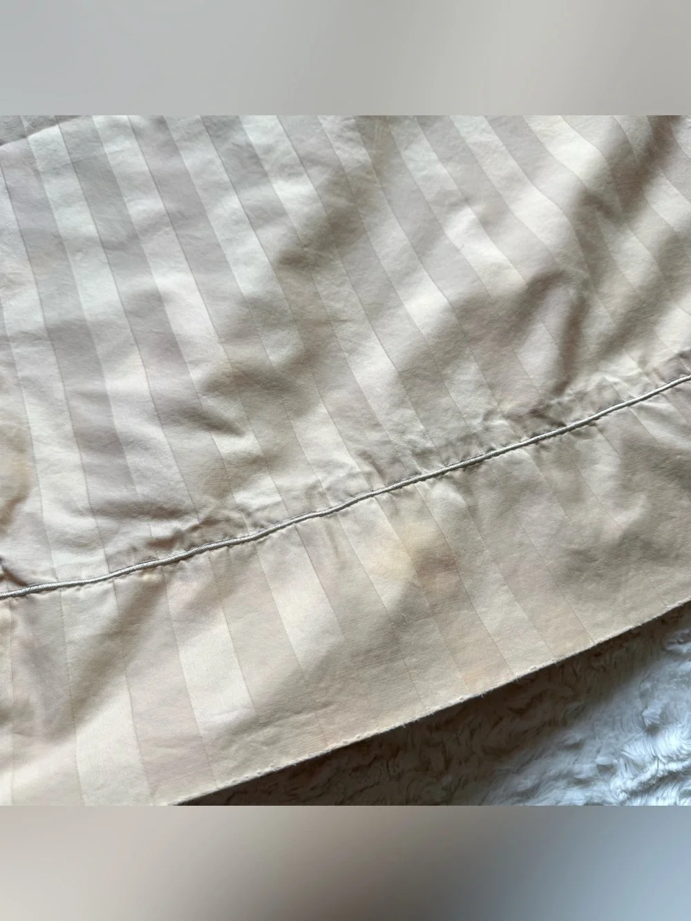 Wamsutta 2 Standard / Queen Pillowcases 100% Pima Cotton India Damask Stripe